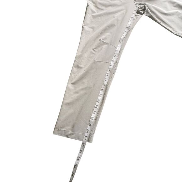 Fabletics Men's Performance Stretch Golf The Only Pants Shadow Grey Size Medium - Picture 6 of 7